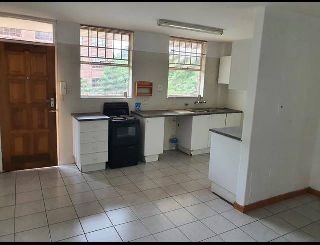 2 BEDROOM APARTMENT FOR SALE IN HATFIELD